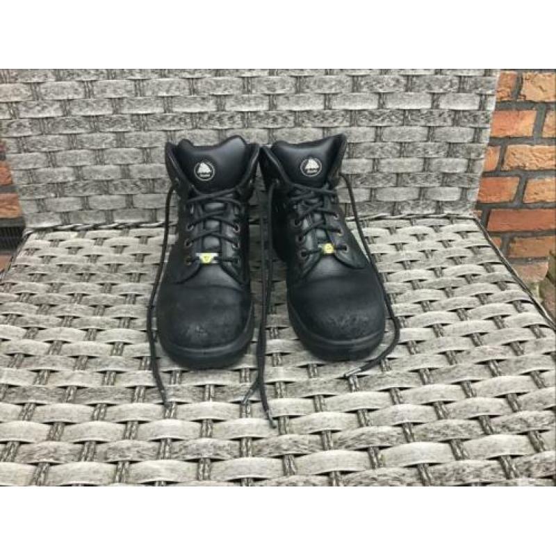 Werkschoenen maat 41 merk Bata
