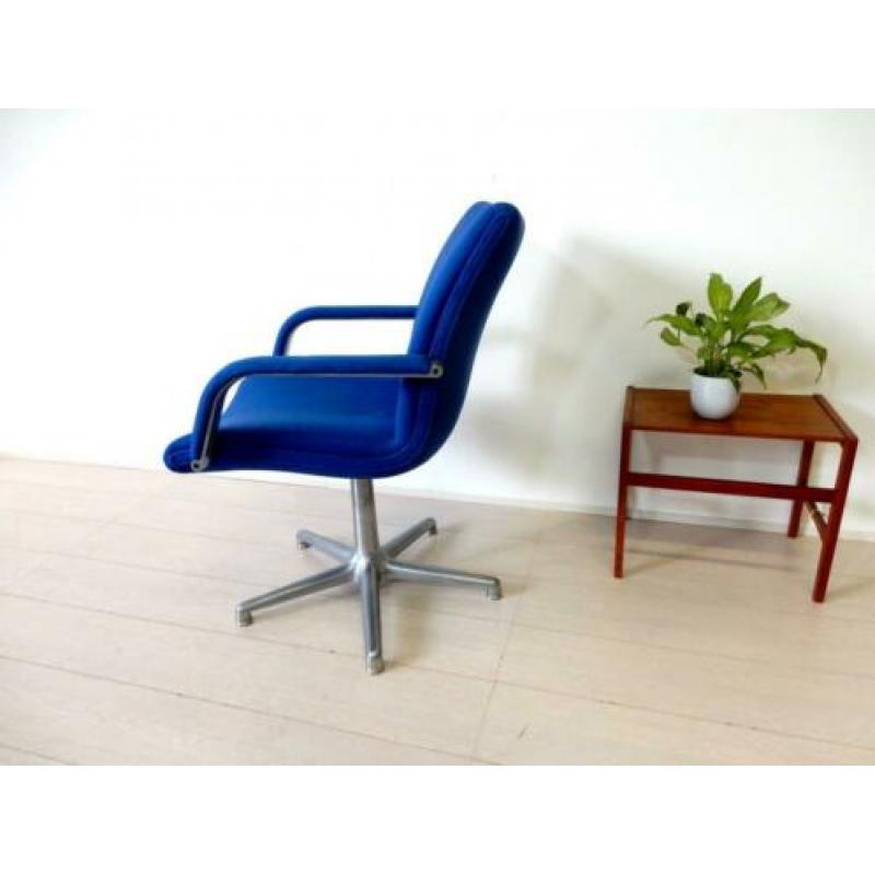 retro vintage stoel bureaustoel Artifort Geoffrey Harcourt
