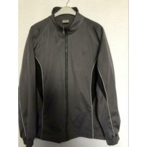 Maat m - adias - grijse vest