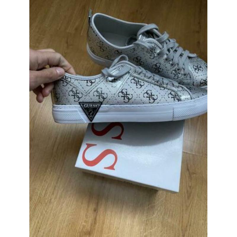 Dames sneakers nieuw 39