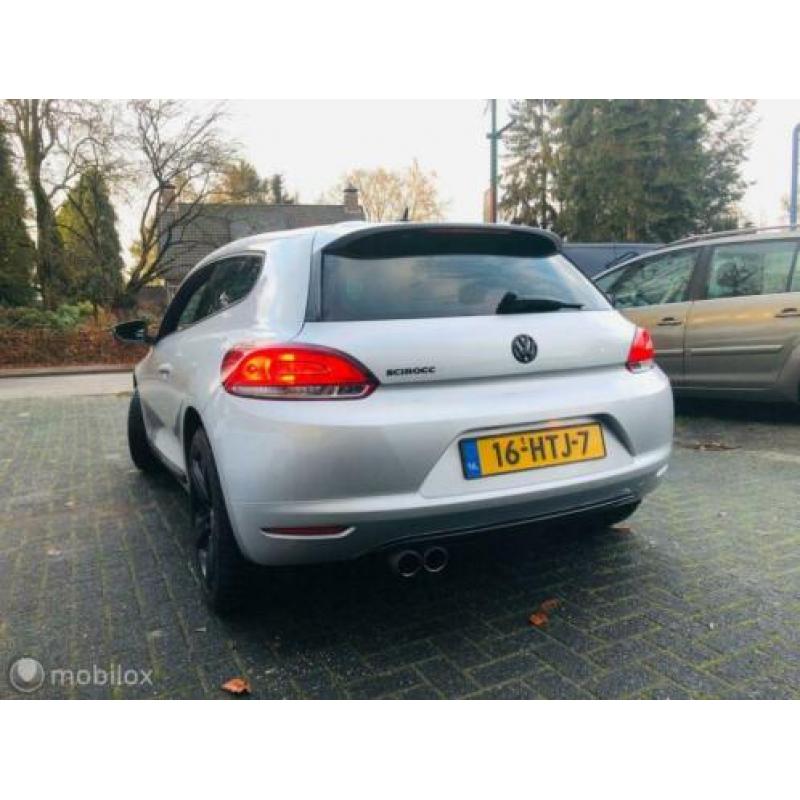 Volkswagen Scirocco 1.4 TSI Highline Plus Pano dak / LM / Na