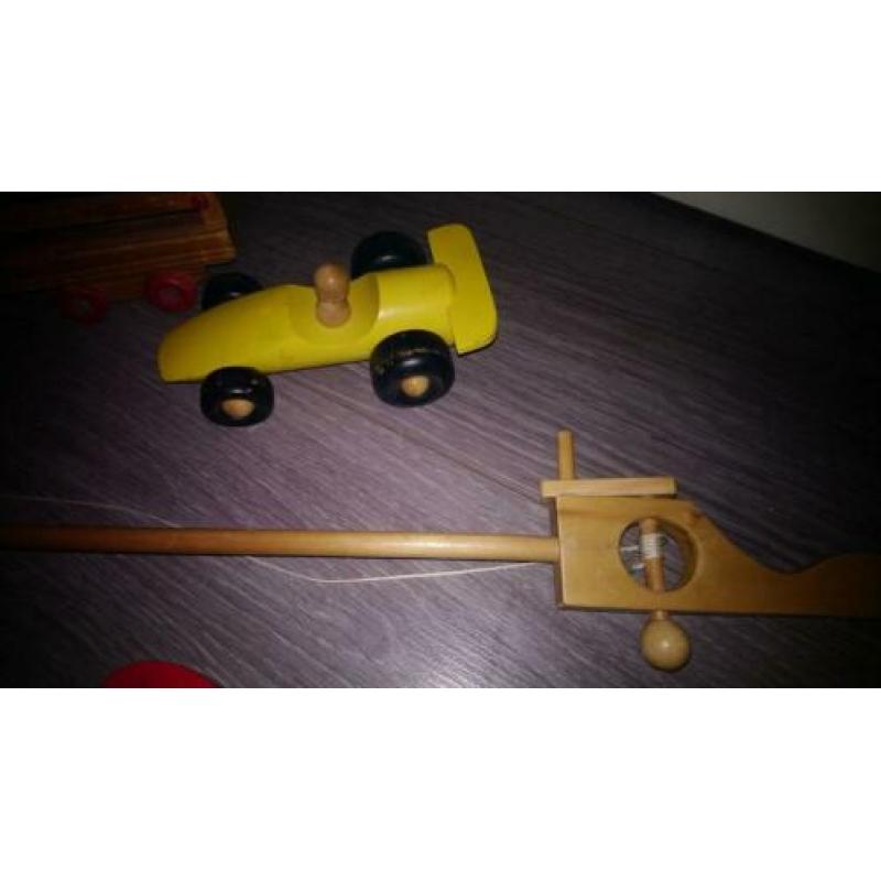 Stoere houten speelgoed auto's /vishengel enzz