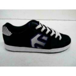 Etnies tobi w's maat 35,5 (21,5cm) en 37 (22,5cm)