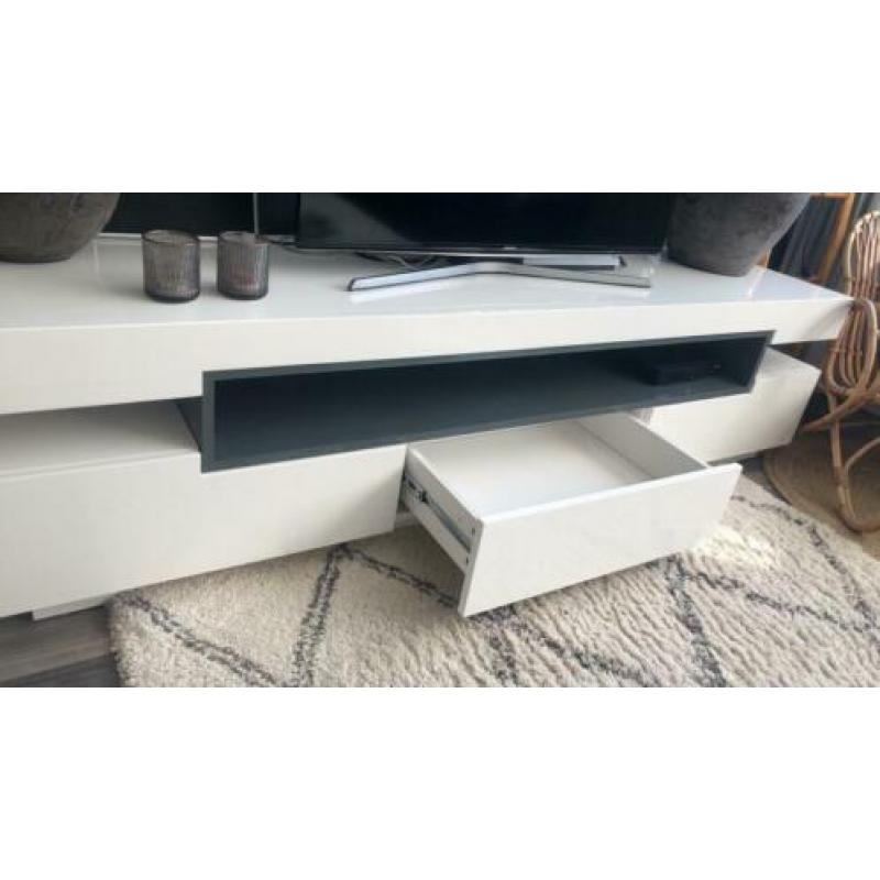 Tv meubel hoogglans wit 2m