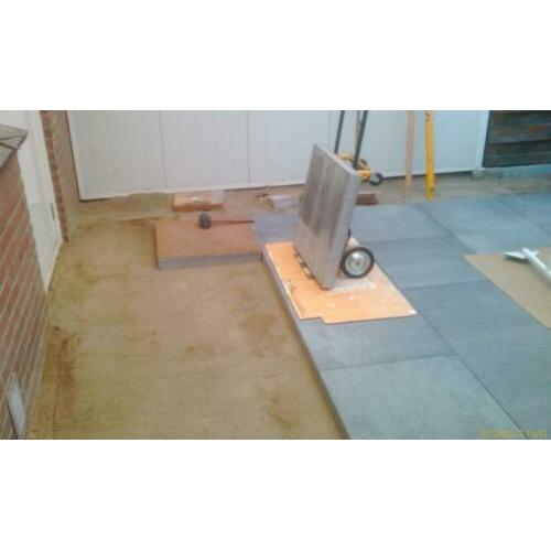 tegelklem voor 60cm terrastegels te huur