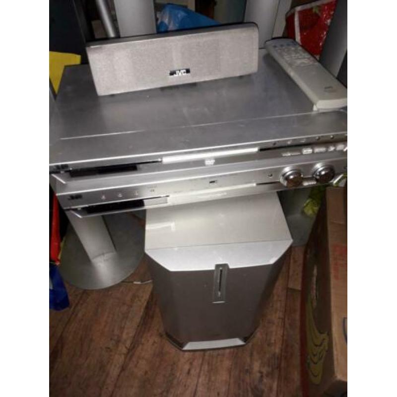 Te koop mooie home cinema set merk jvc 100% goed