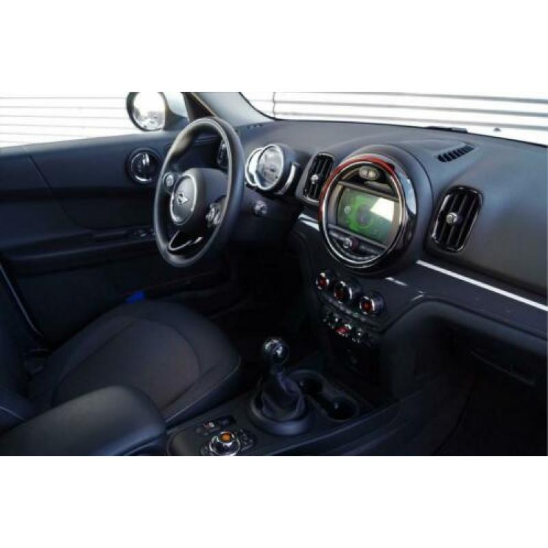 MINI Countryman One Salt / 17" / Climate Control / Navigatie