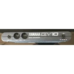 Yamaha qy10 music sequencer