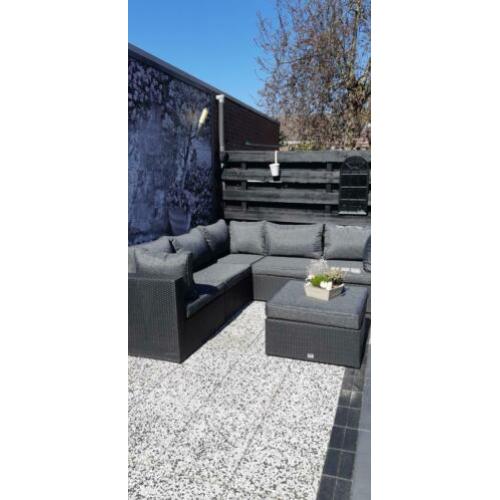 lounge set met kussen kist