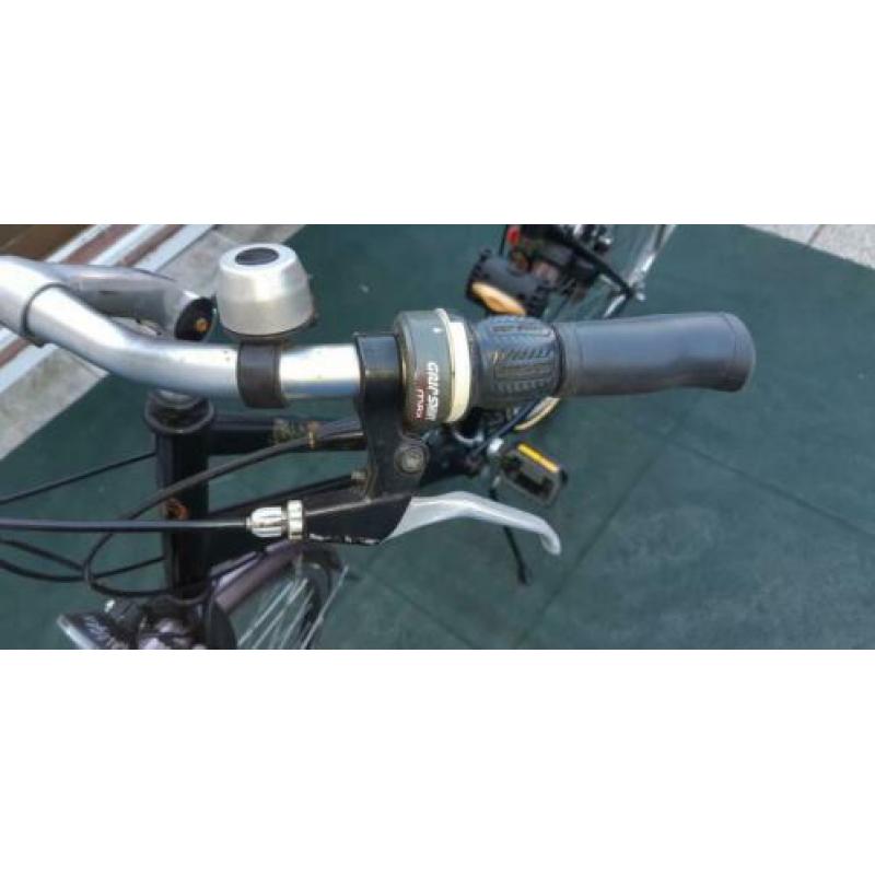 Grandeur 28 inch damesfiets 18 versnellingen