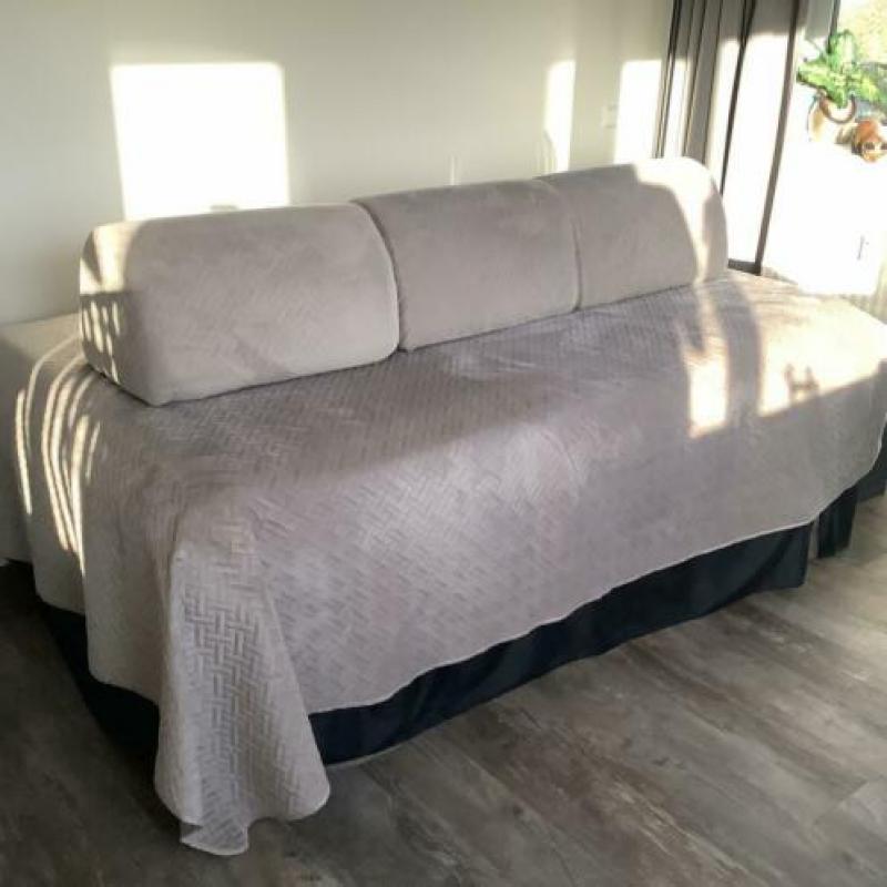 Ikea slaapbank “Flottebo” 120 bij 200 meter, zonder matras