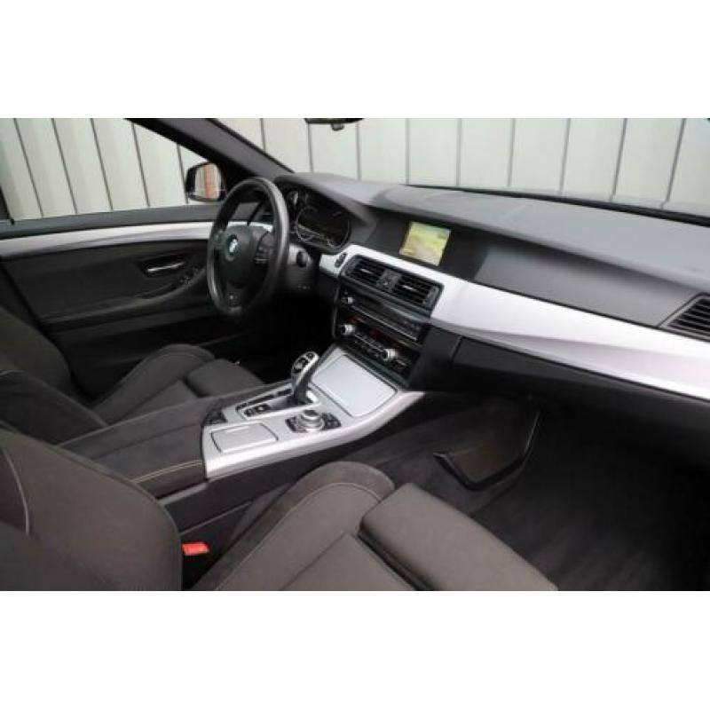 BMW 5 Serie 520d M-Pakket Aut8 184PK Navi Schuifdak Led-Xeno