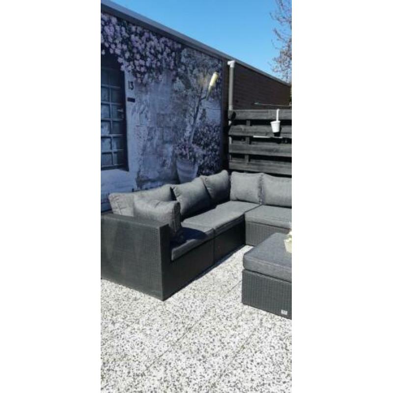 lounge set met kussen kist