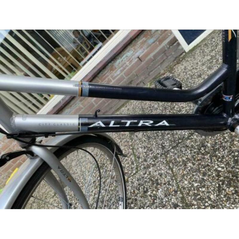 Mooie Altra damesfiets 28 inch in goede staat