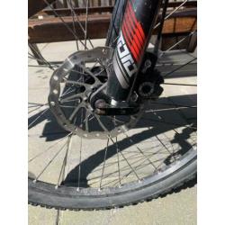 Mountainbike MTB premium lichtgewicht.chimano