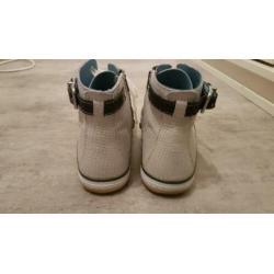 Wolky halfhoge veterschoenen maat 39