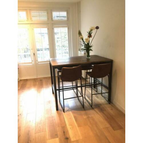 bar stoelen leer vintage bruin met bar tafel steigerhout ind