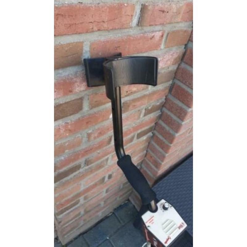 Metaal detector merk = tesoro