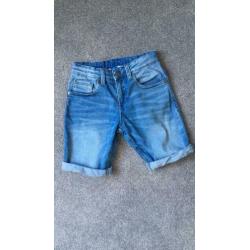 Stoere korte broek We Fashion mt 128