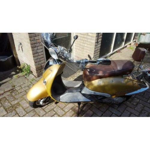 retro scooter znen model lucatti bj2011
