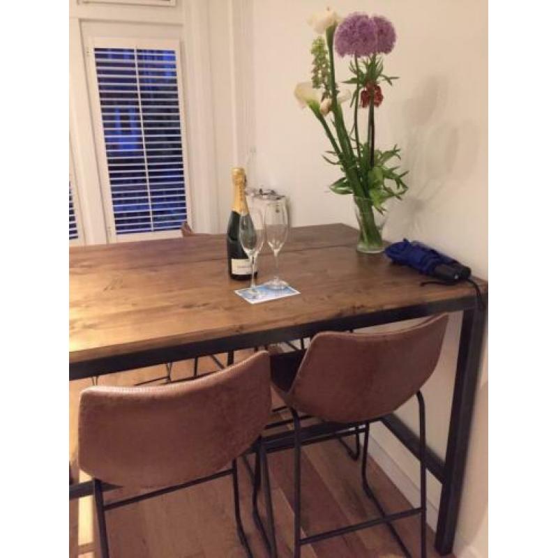 bar stoelen leer vintage bruin met bar tafel steigerhout ind