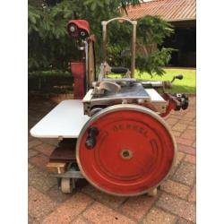 GEVRAAGD oude berkel SNIJMACHINE vleessnijmachine WEEGSCHAAL