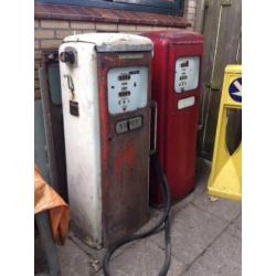 GEVRAAGD BENZINEPOMP DIESELPOMP benzine pomp diesel pomp