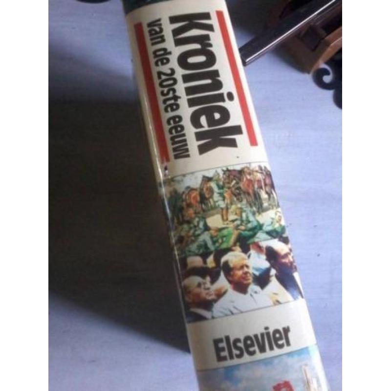 Leuk Kroniek boek over de 20 ste eeuw....bieden!