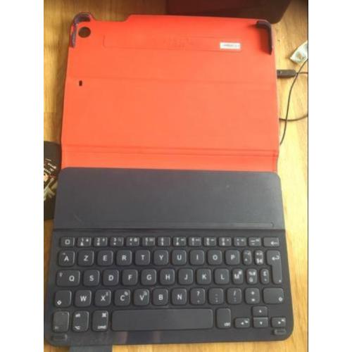 Bluetooth toetsenbord en cover iPad Air