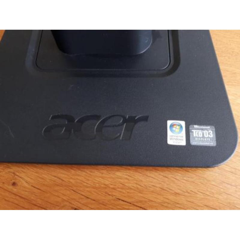 ACER computerscherm, diagonaal 56cm, lngt 47,5cm, brdt 29,5