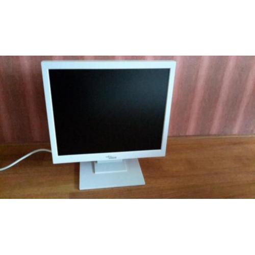 Fujitsu Siemens 15 inch computerscherm