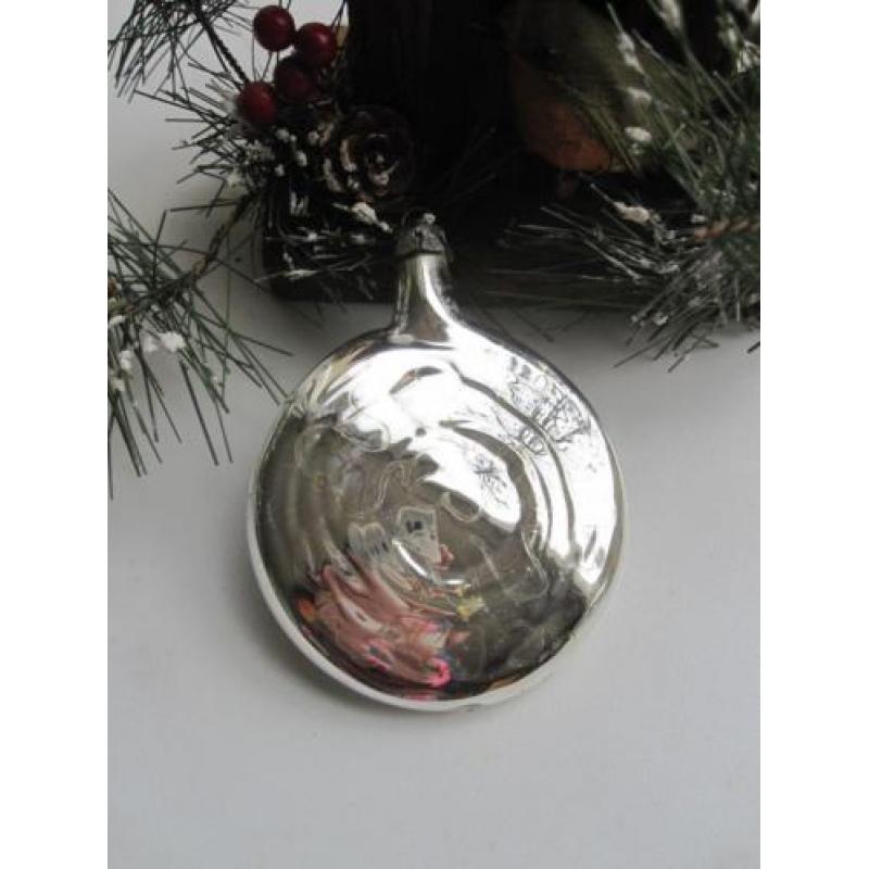 Vintage kersversiering oude zilveren platte kerstbal