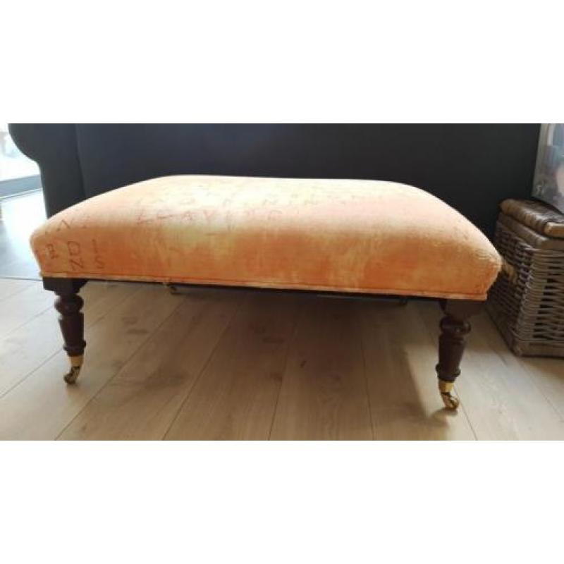 Grote hocker poef