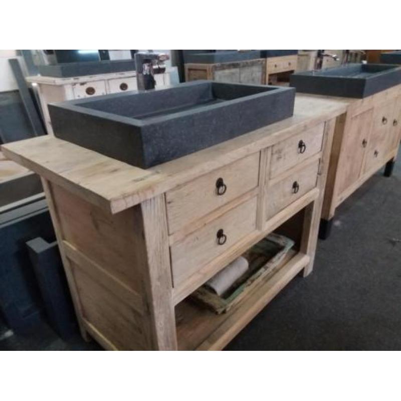 wasbak - waskom - wastafel - natuursteen - oud hout - waskom