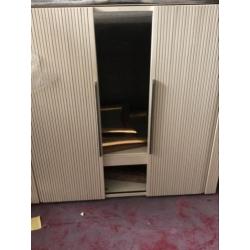 INTERLÜBKE dressoir beige met zwart KOOPJE! MOET WEG!