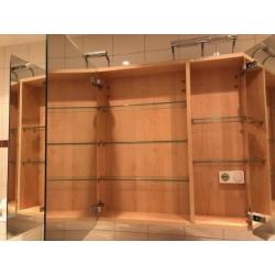 Spiegelkast badkamer met veel opbergruimte