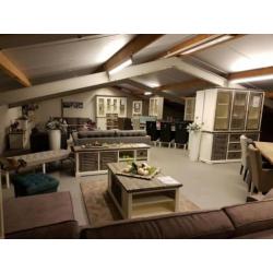 *OP VOORRAAD* NIEUW Landelijke Hocker (nr. 2186 K)