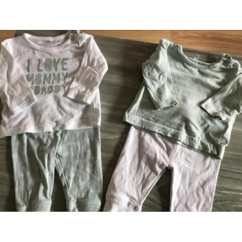 Mooi groot pakket baby kleding maat 50-56