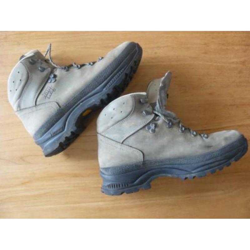 Hanwag Han Wag bergschoenen wandelschoenen maat 42 ,5