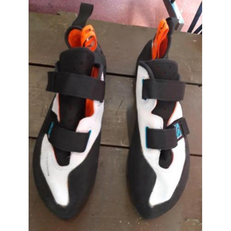 Klimschoenen maat 46